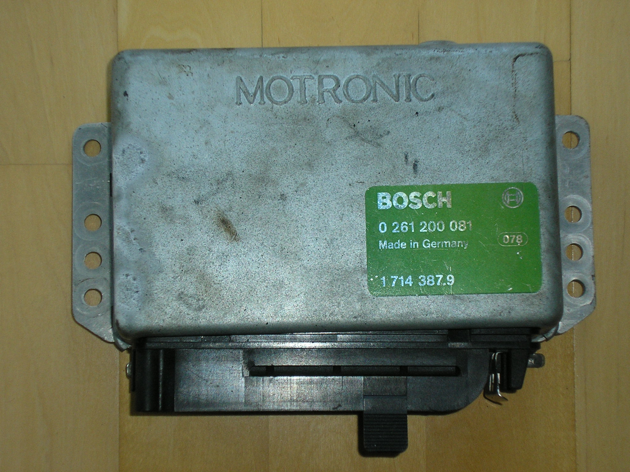 Un calculateur (DME) Bosch Motronic de BMW